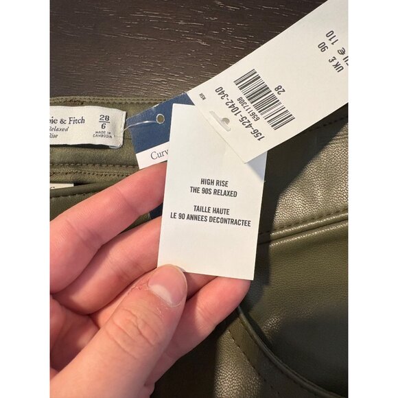 NEW Abercrombie & Fitch Curve Love 90's Cargo High-Rise Vegan Leather Trousers - Picture 9 of 15